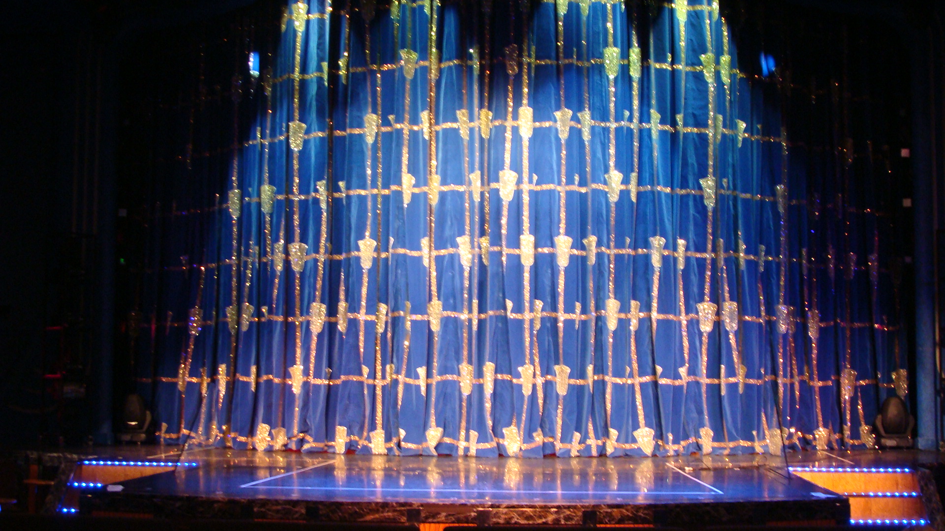 Ovation Theater curtain