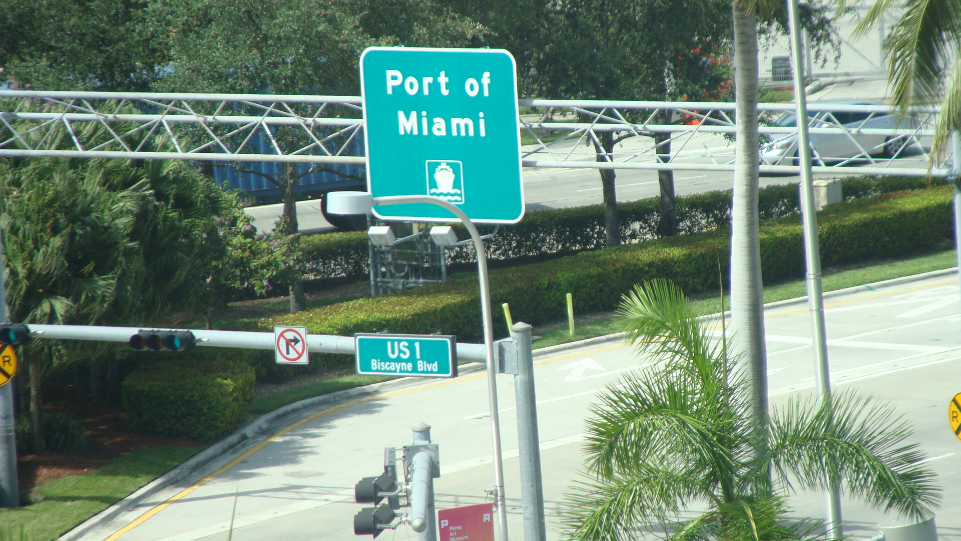 Port of Miami sign