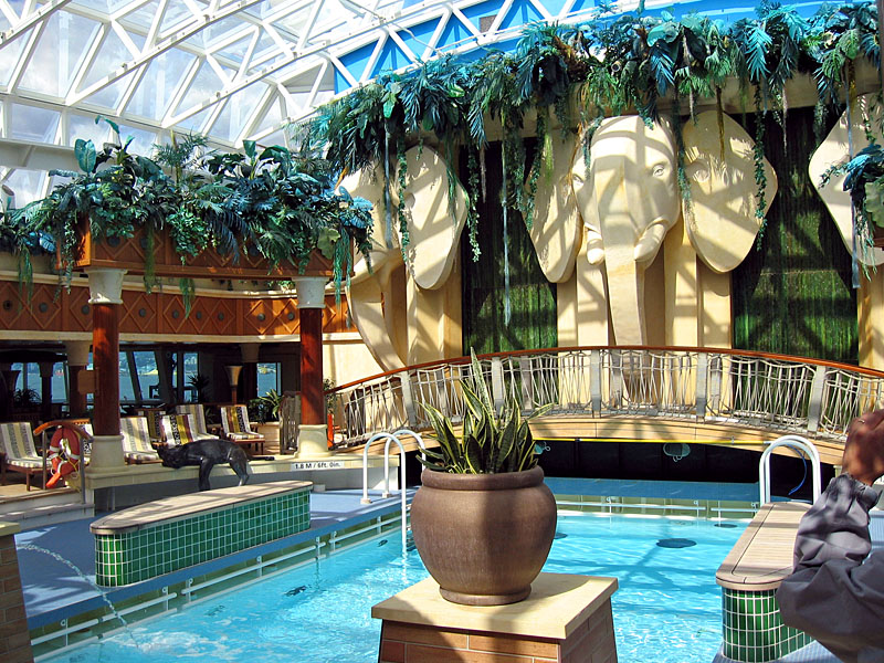 Radiance of the Seas, solarium