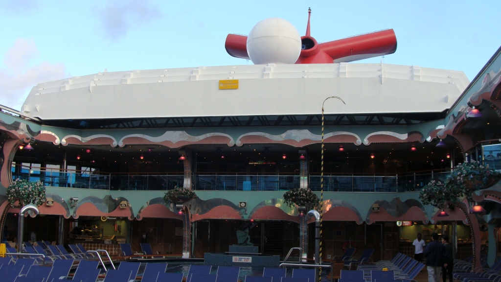 Roof is open over the Splendido Pool area