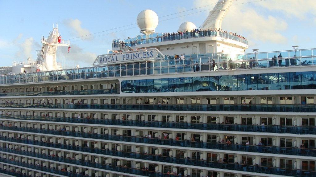 Royal Princess backs out of her berth