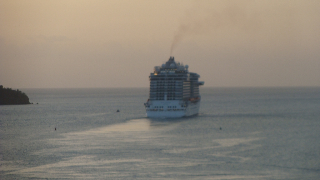 Royal Princess heads out to sea