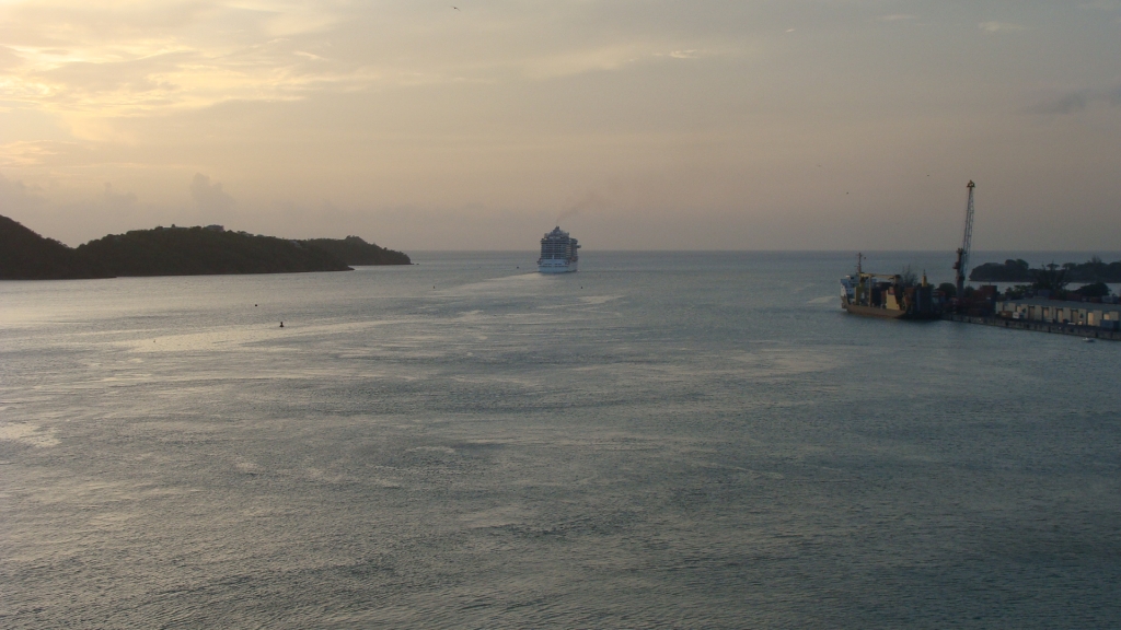 Royal Princess heads out to sea