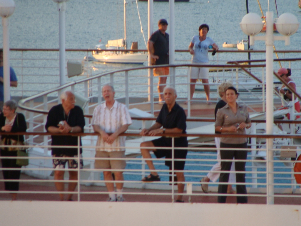 Royal Princess leaving St.Thomas