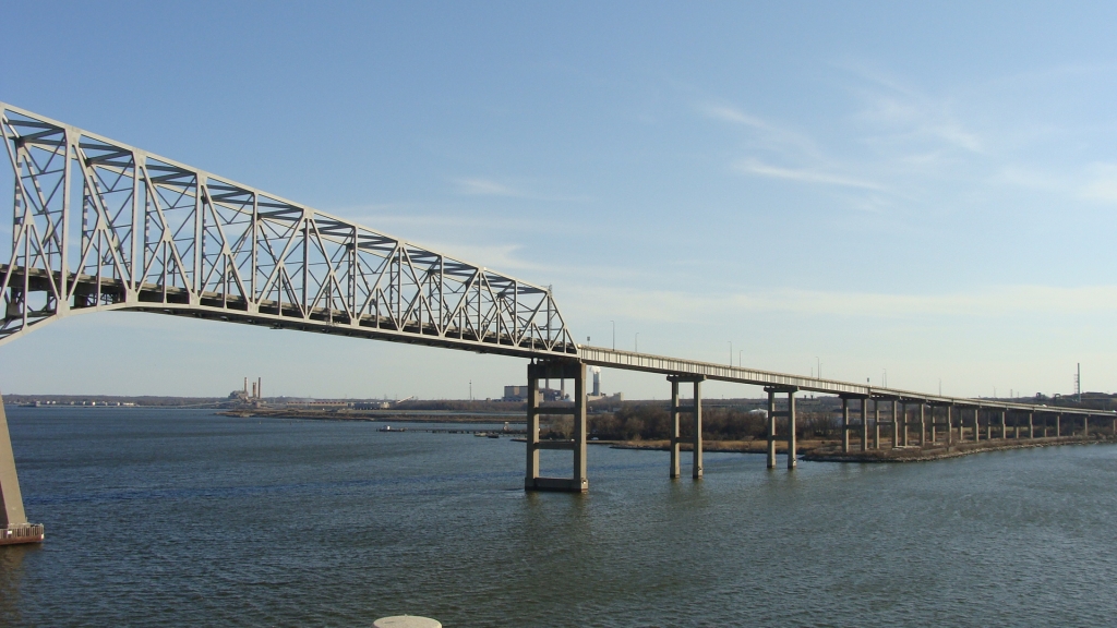 Sailing under the Key Bridge