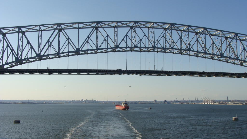 Sailing under the Key Bridge