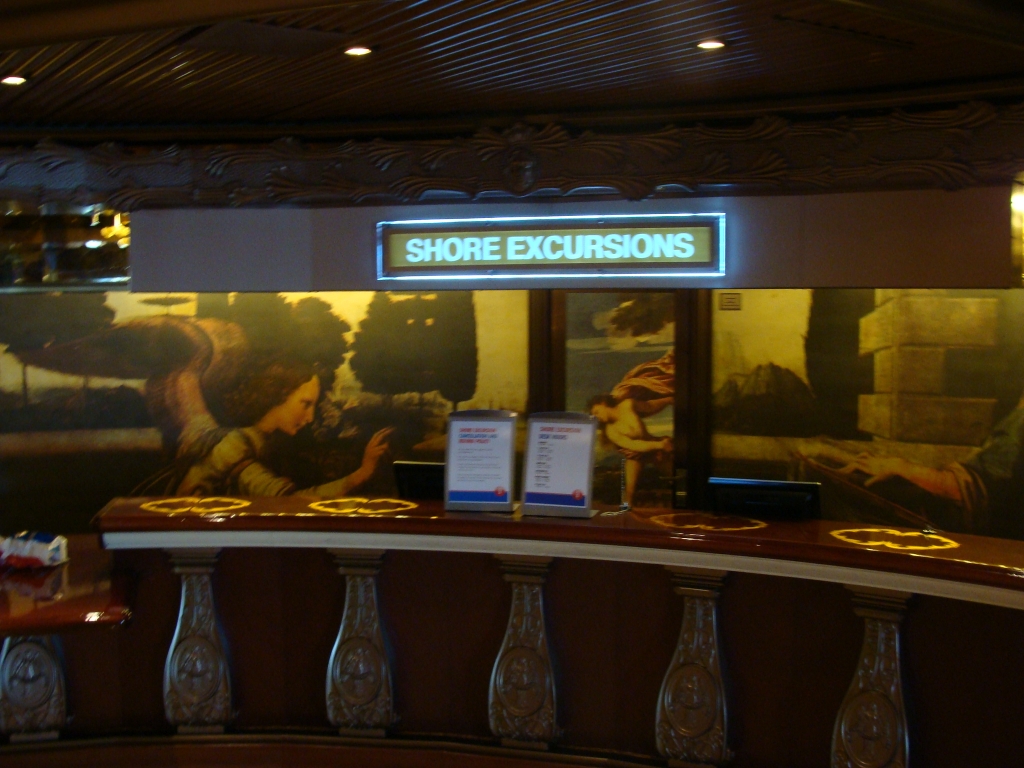 Shore Excursion Desk - Deck 2 Midship