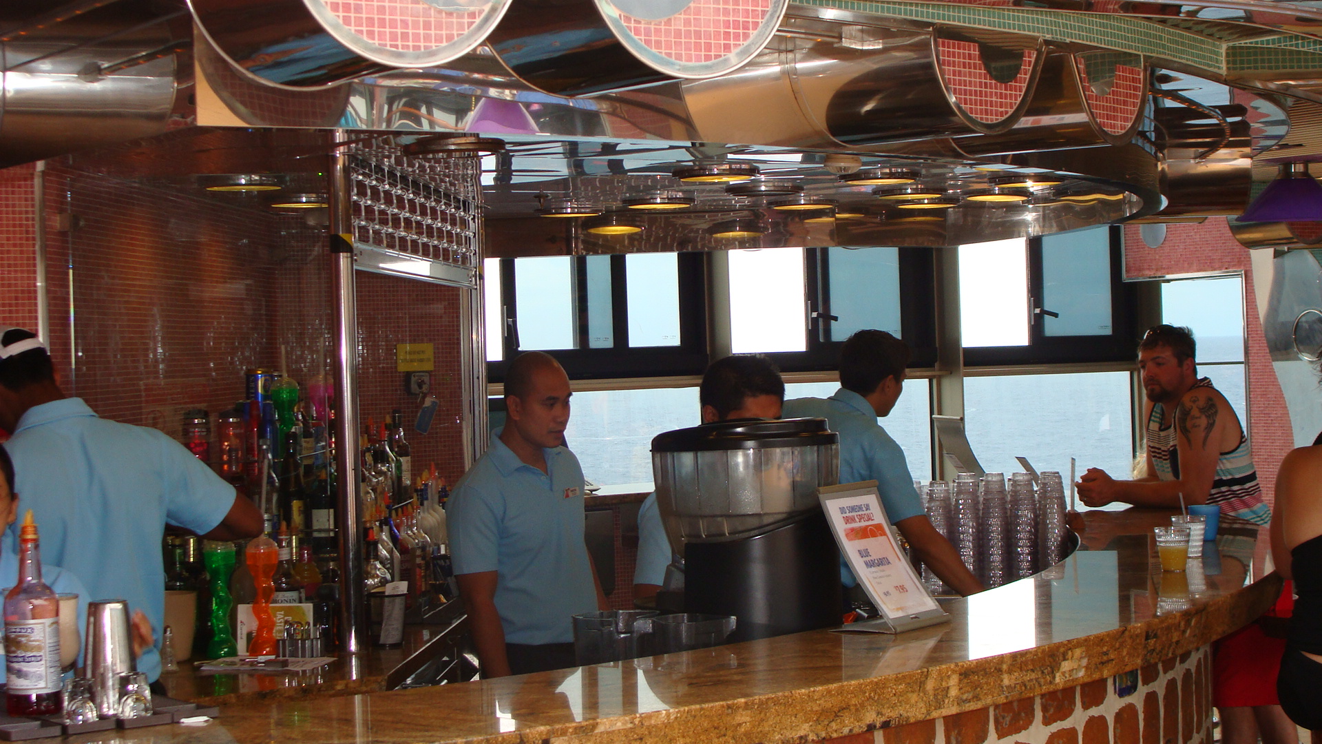 Splendido Pool Bar - starboard side