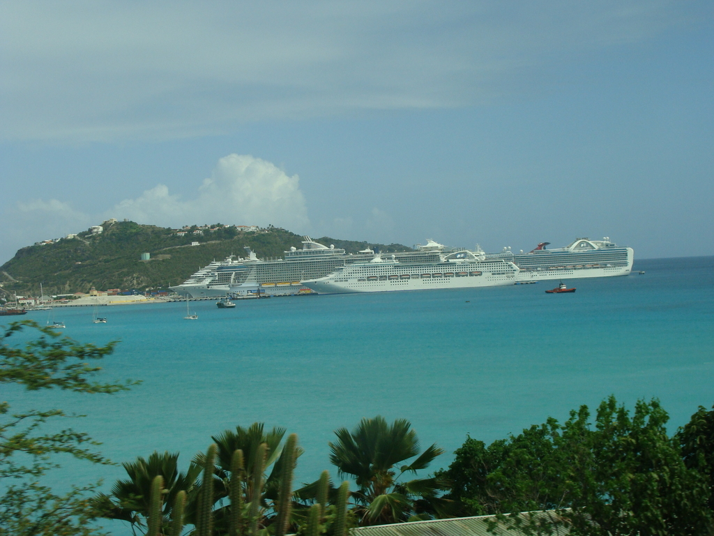 St.Maarten - port view