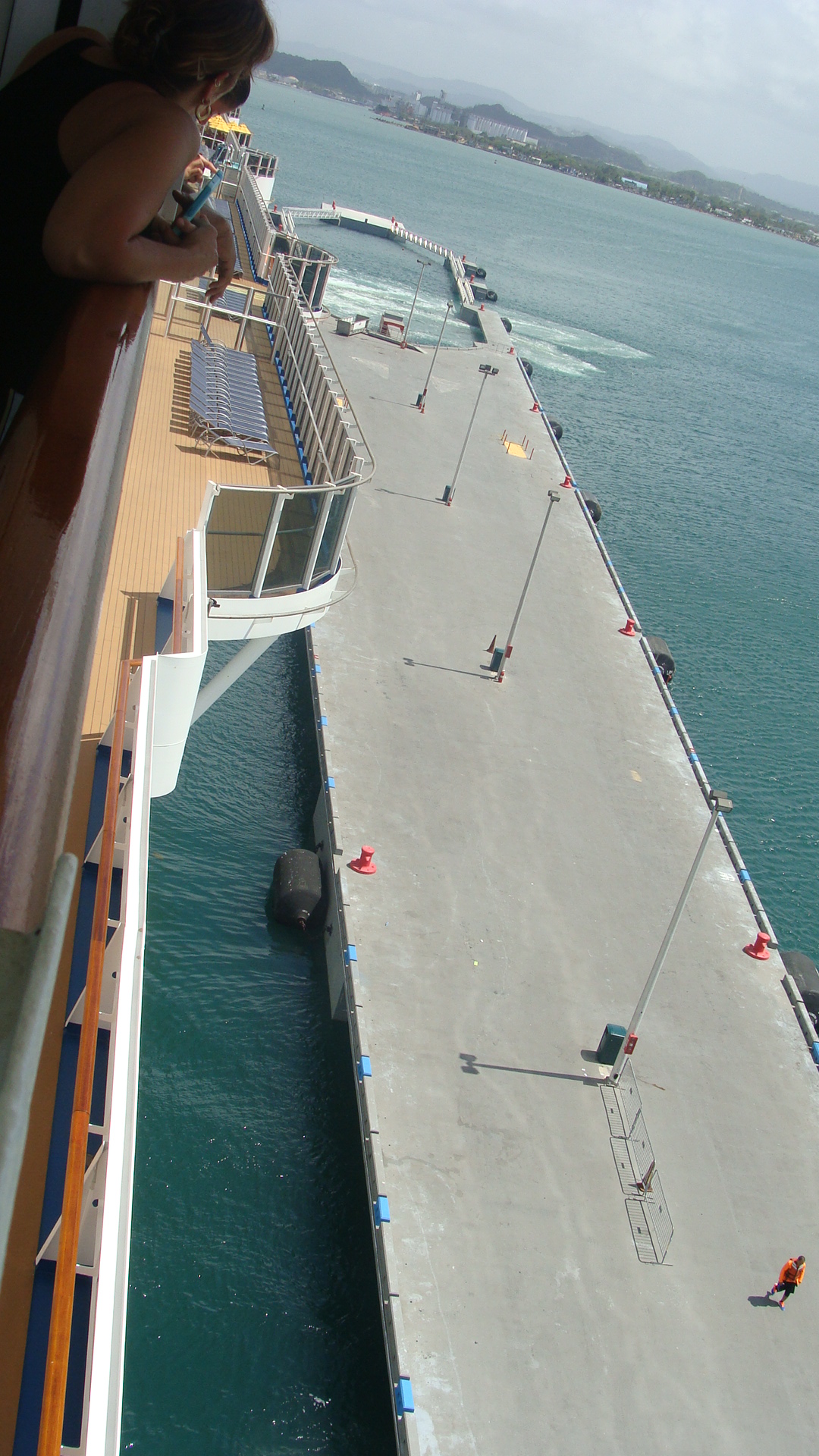 The Breeze pushes away from the pier