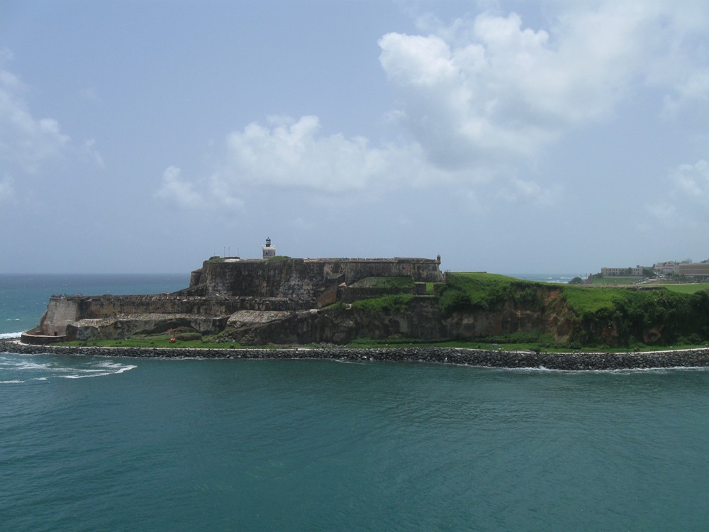 The fort garding the entrance to San Juan