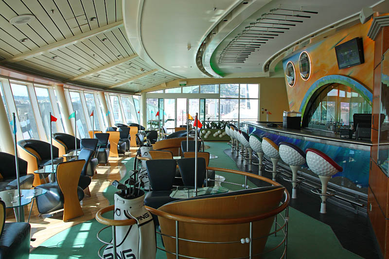 The Med cruise 2010 - Viking Crown Lounge