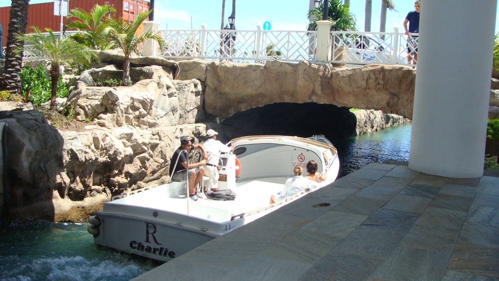 Water taxi in hotel