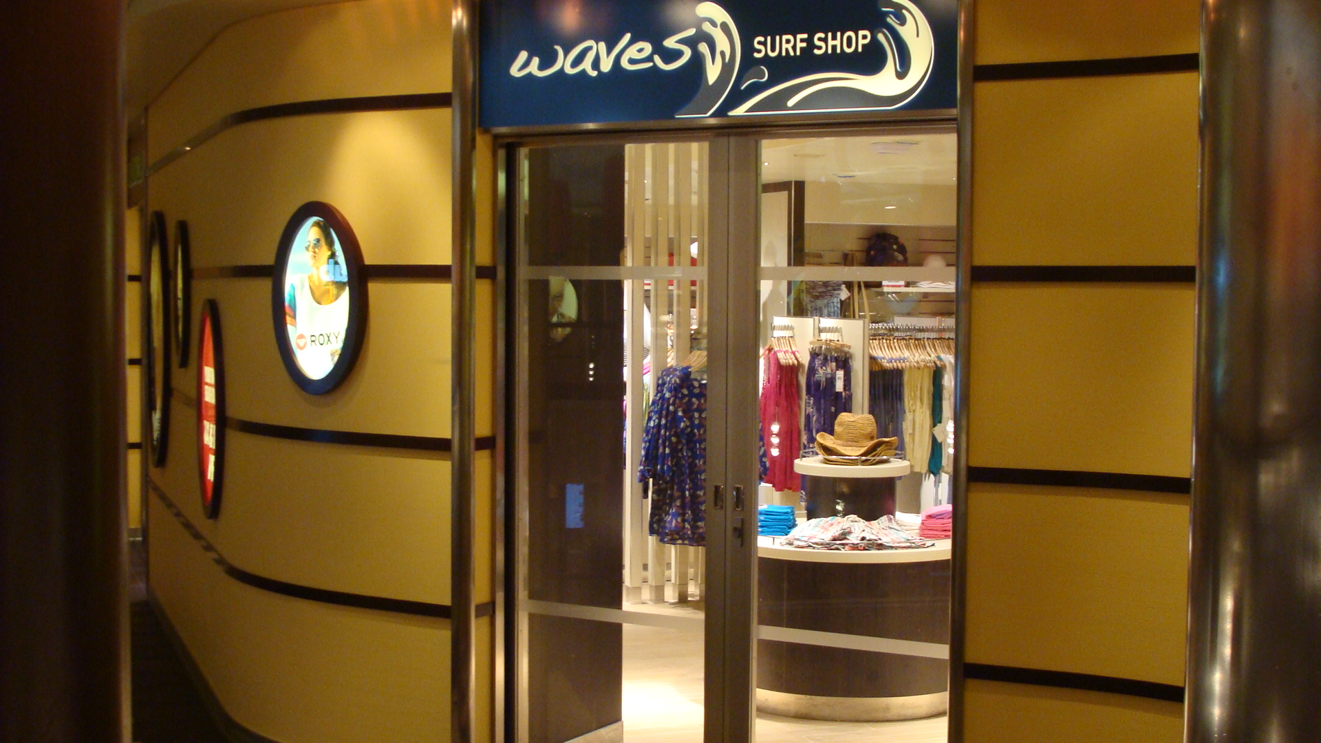 Waves Surf Shop