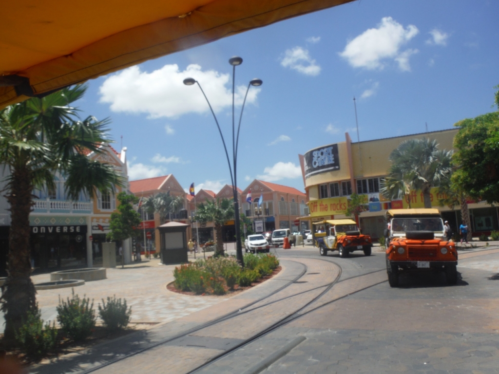 Weaving thru the streets of Oranjestad