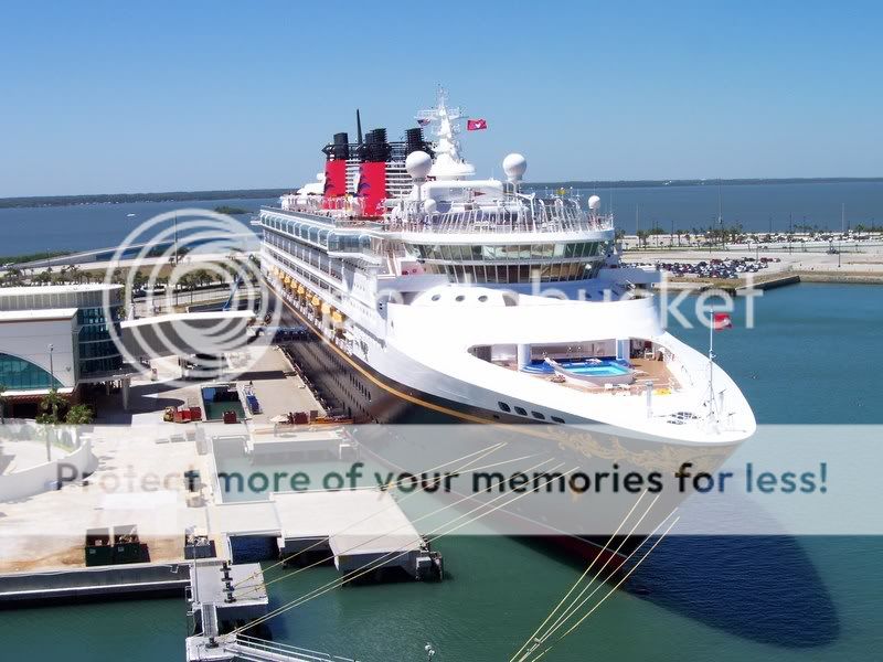 DisneyWonder2.jpg