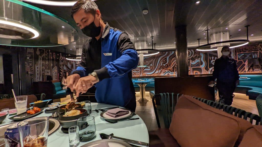 Valiant Lady Restaurant Guide